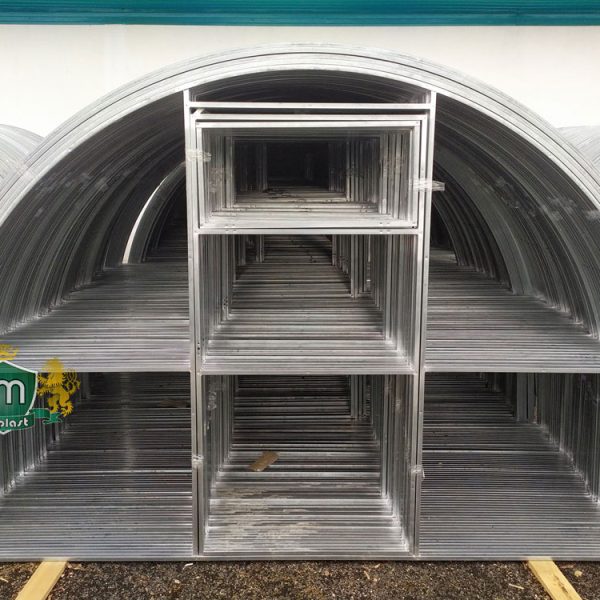 proizvoditel-tovarov-dlya-dachi-i-sada-12b