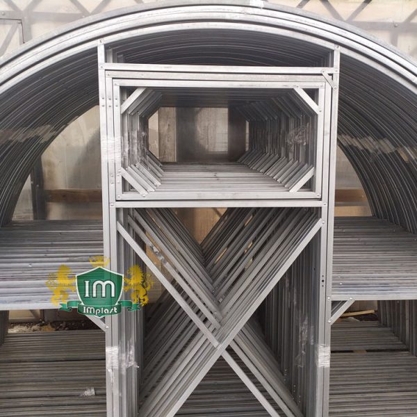 proizvoditel-tovarov-dlya-dachi-i-sada-30b